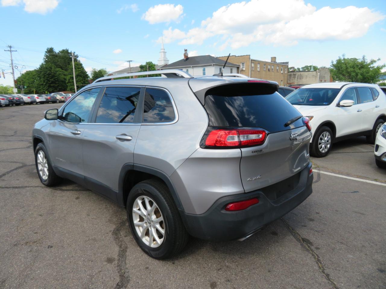 Jeep Cherokee Latitude 4WD 2015