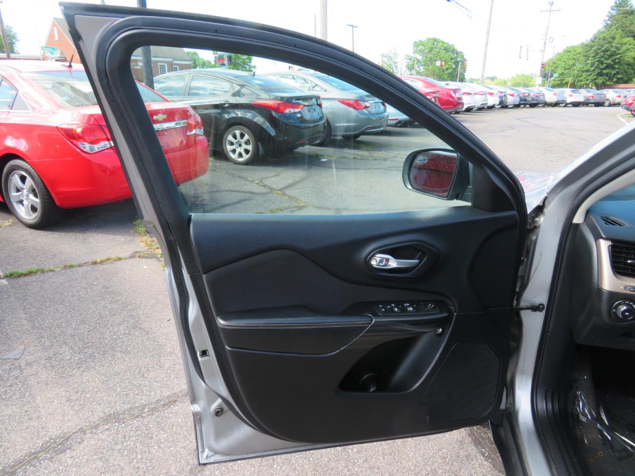 Jeep Cherokee Latitude 4WD 2015