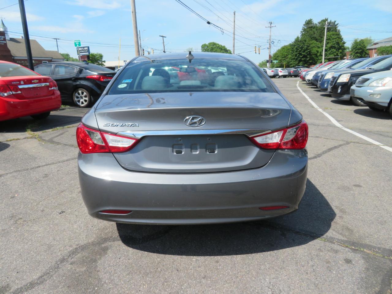 Hyundai Sonata GLS Special Value 2012