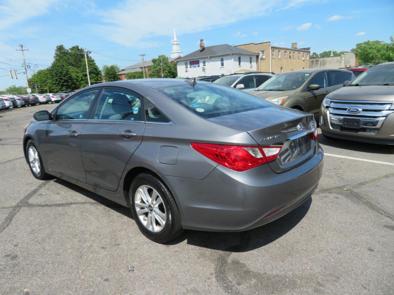 Hyundai Sonata GLS Special Value 2012