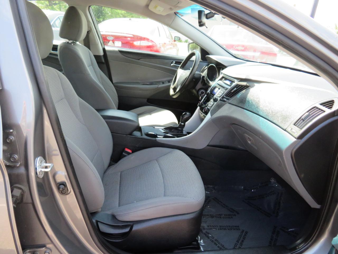 Hyundai Sonata GLS Special Value 2012