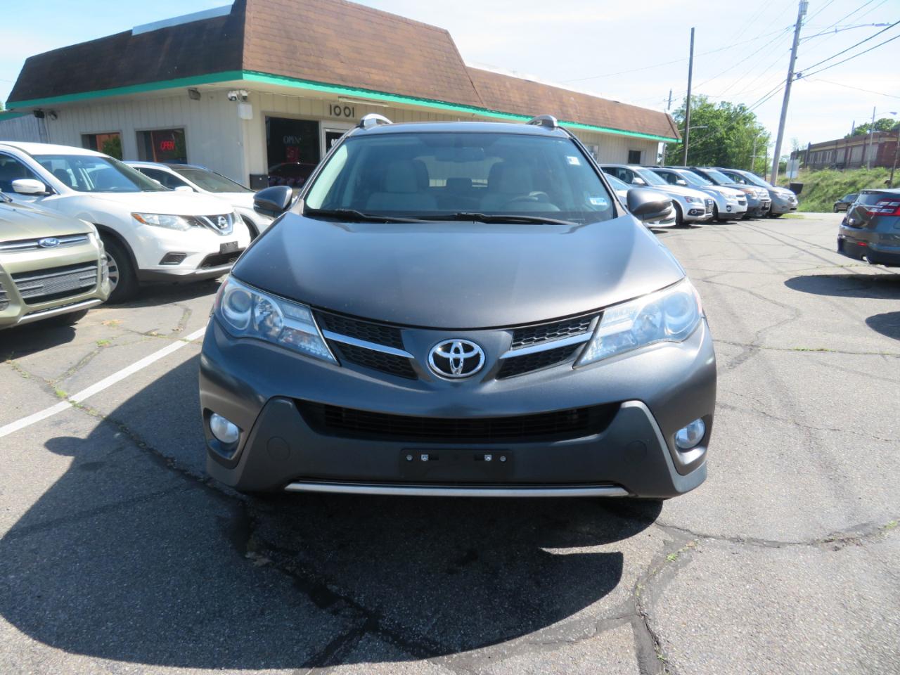 Toyota RAV4 XLE AWD 2014
