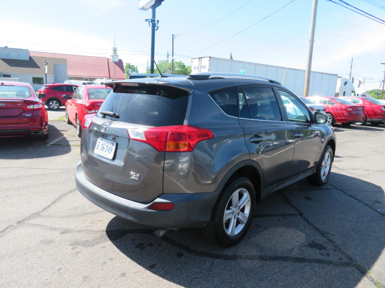 Toyota RAV4 XLE AWD 2014