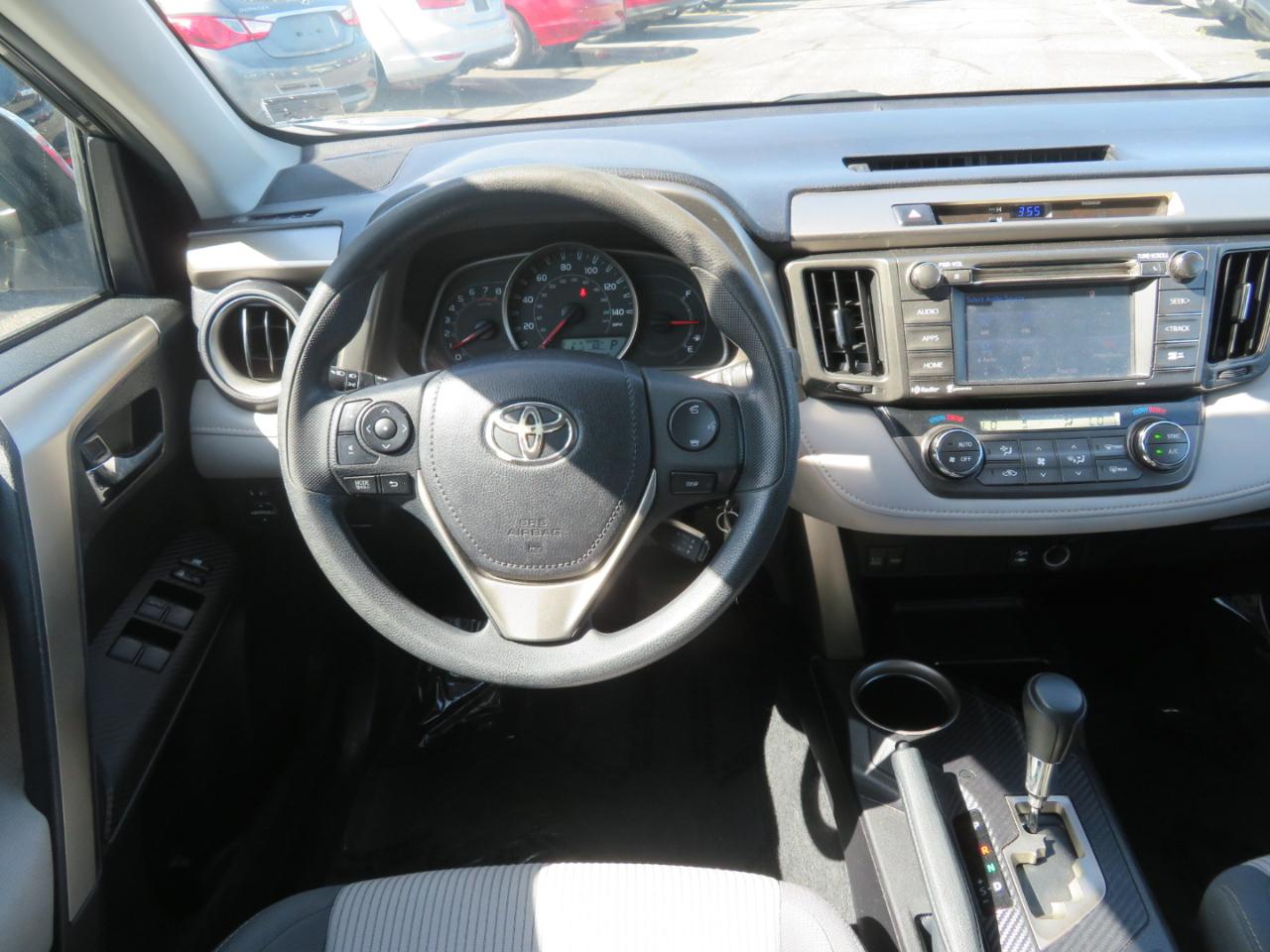 Toyota RAV4 XLE AWD 2014