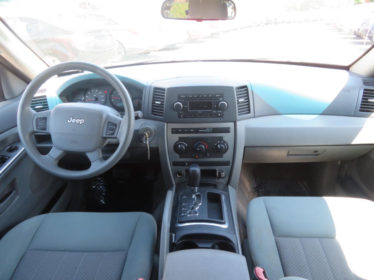 Jeep Grand Cherokee Laredo 4WD 2006