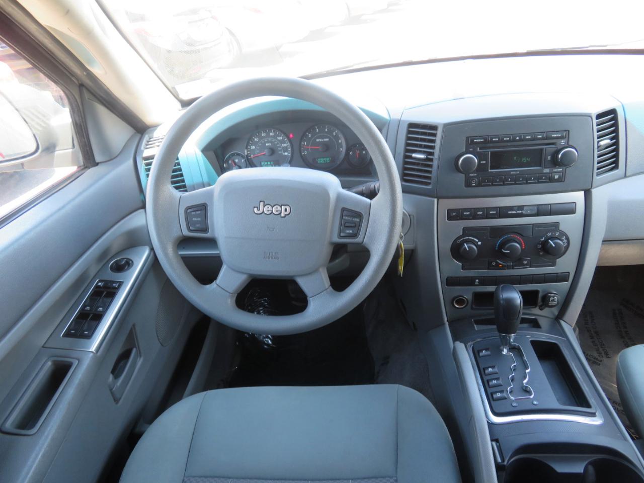 Jeep Grand Cherokee Laredo 4WD 2006