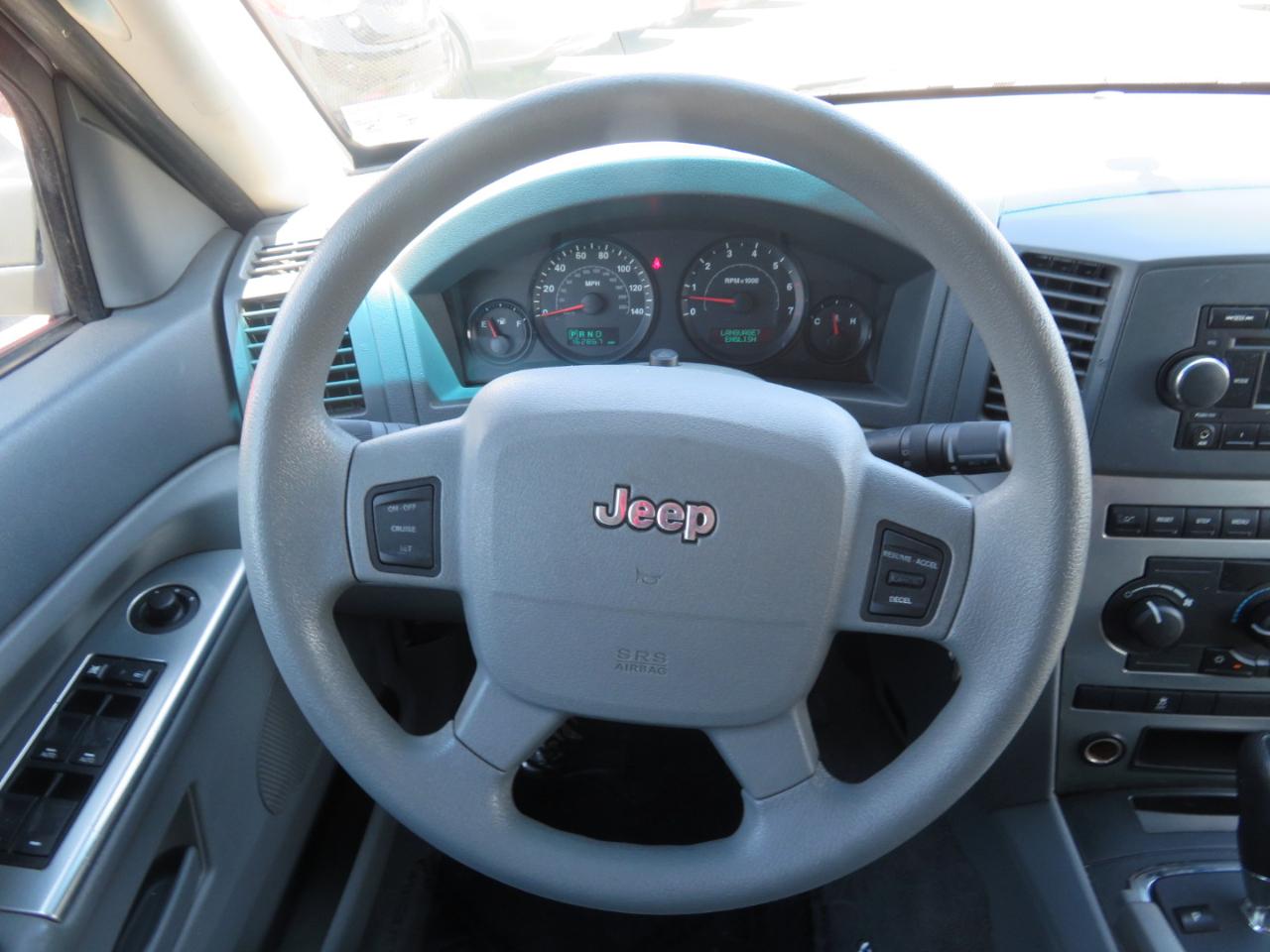Jeep Grand Cherokee Laredo 4WD 2006