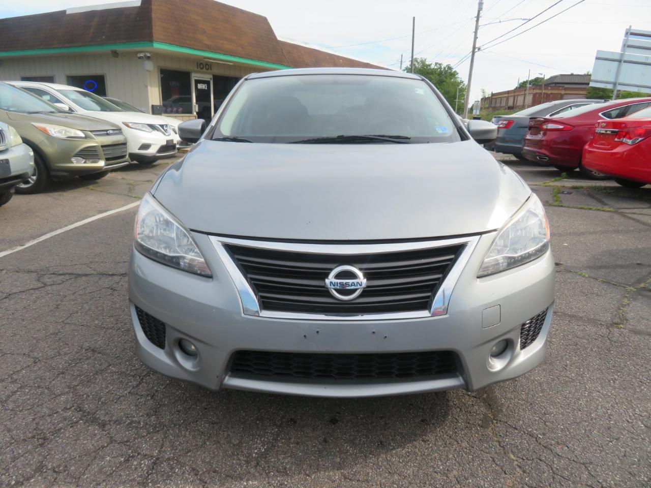 Nissan Sentra SR 4D Sedan 2014