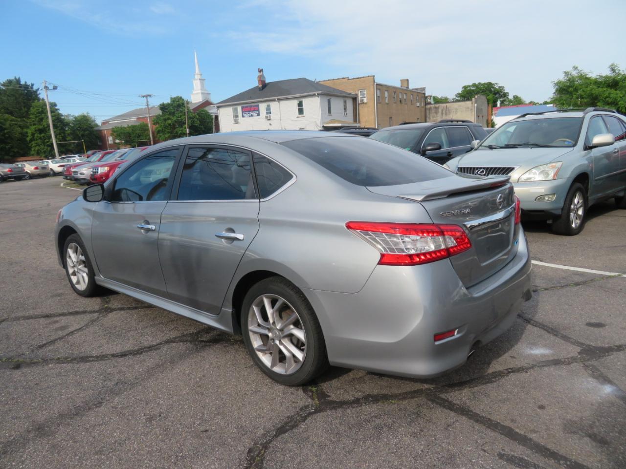 Nissan Sentra SR 4D Sedan 2014