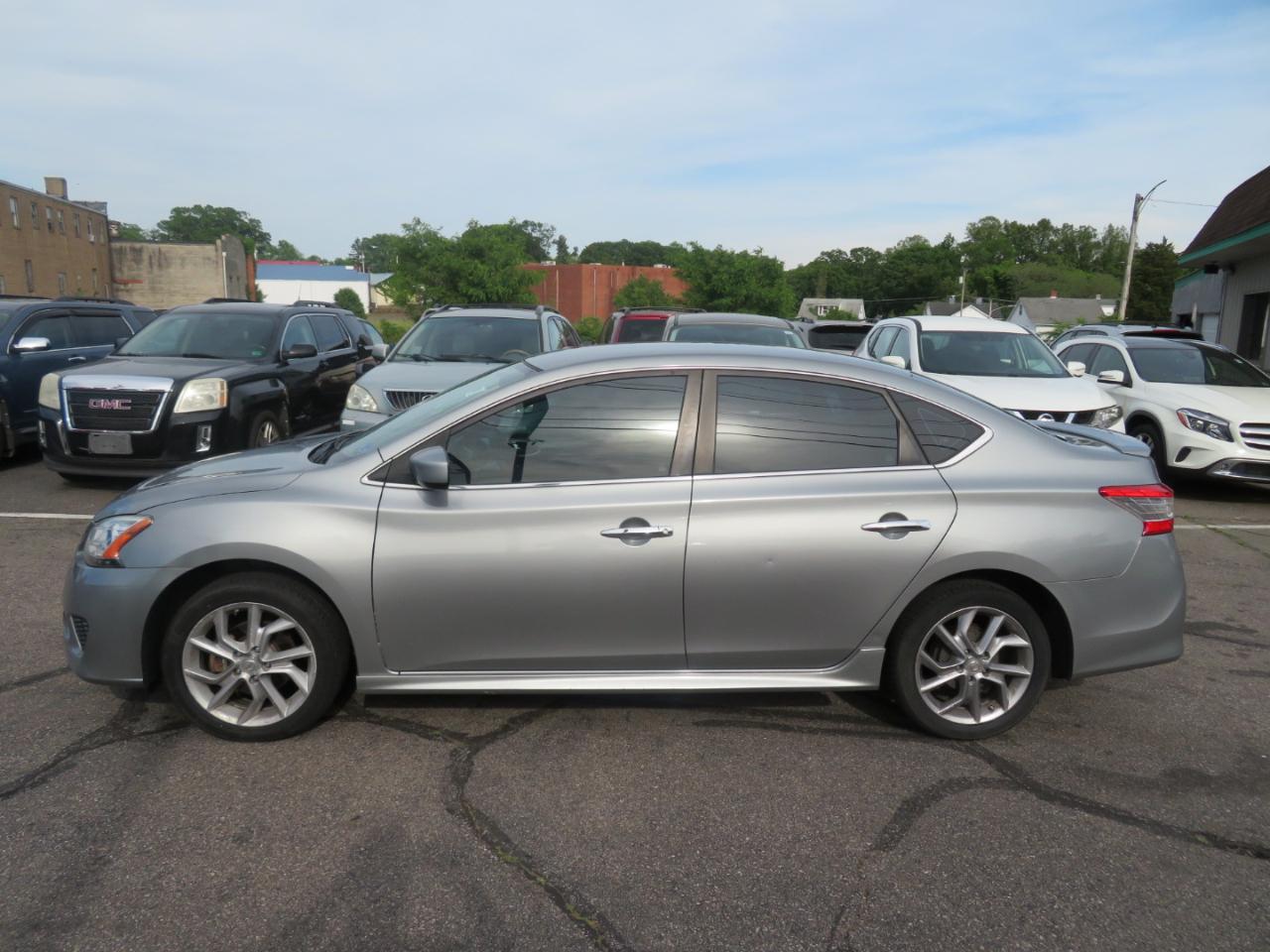 Nissan Sentra SR 4D Sedan 2014