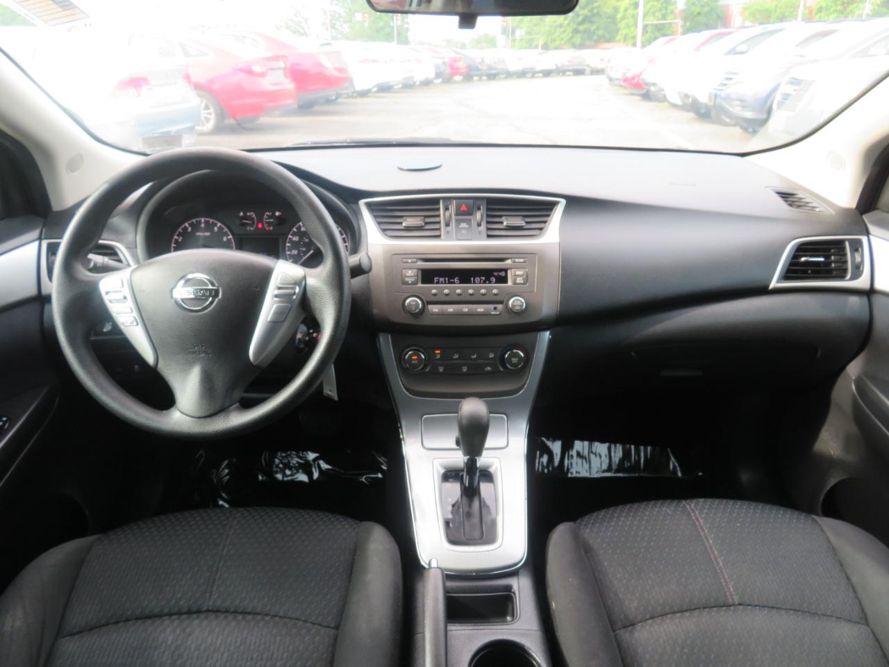 Nissan Sentra SR 4D Sedan 2014