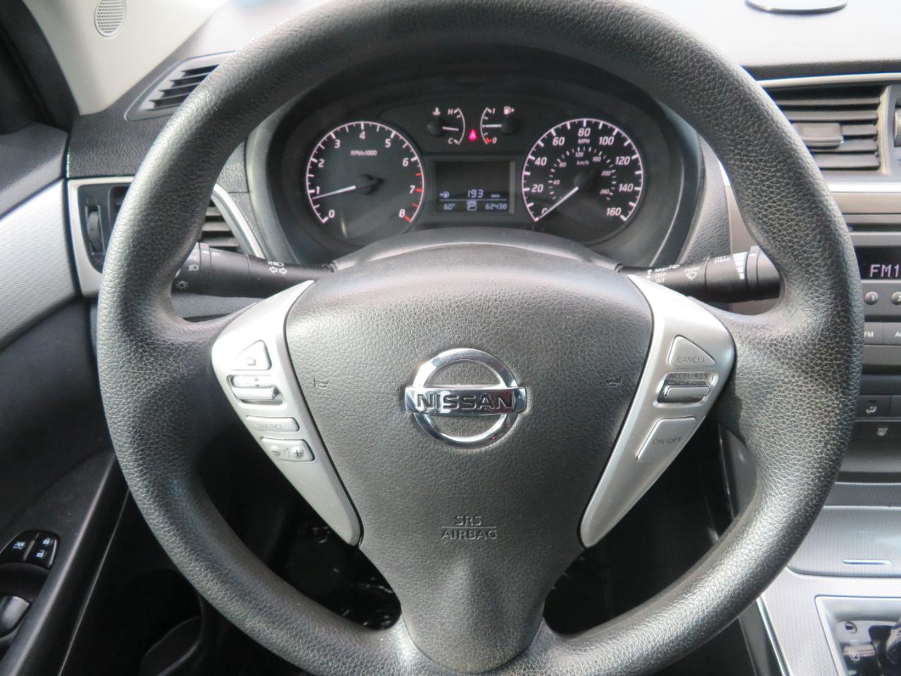 Nissan Sentra SR 4D Sedan 2014