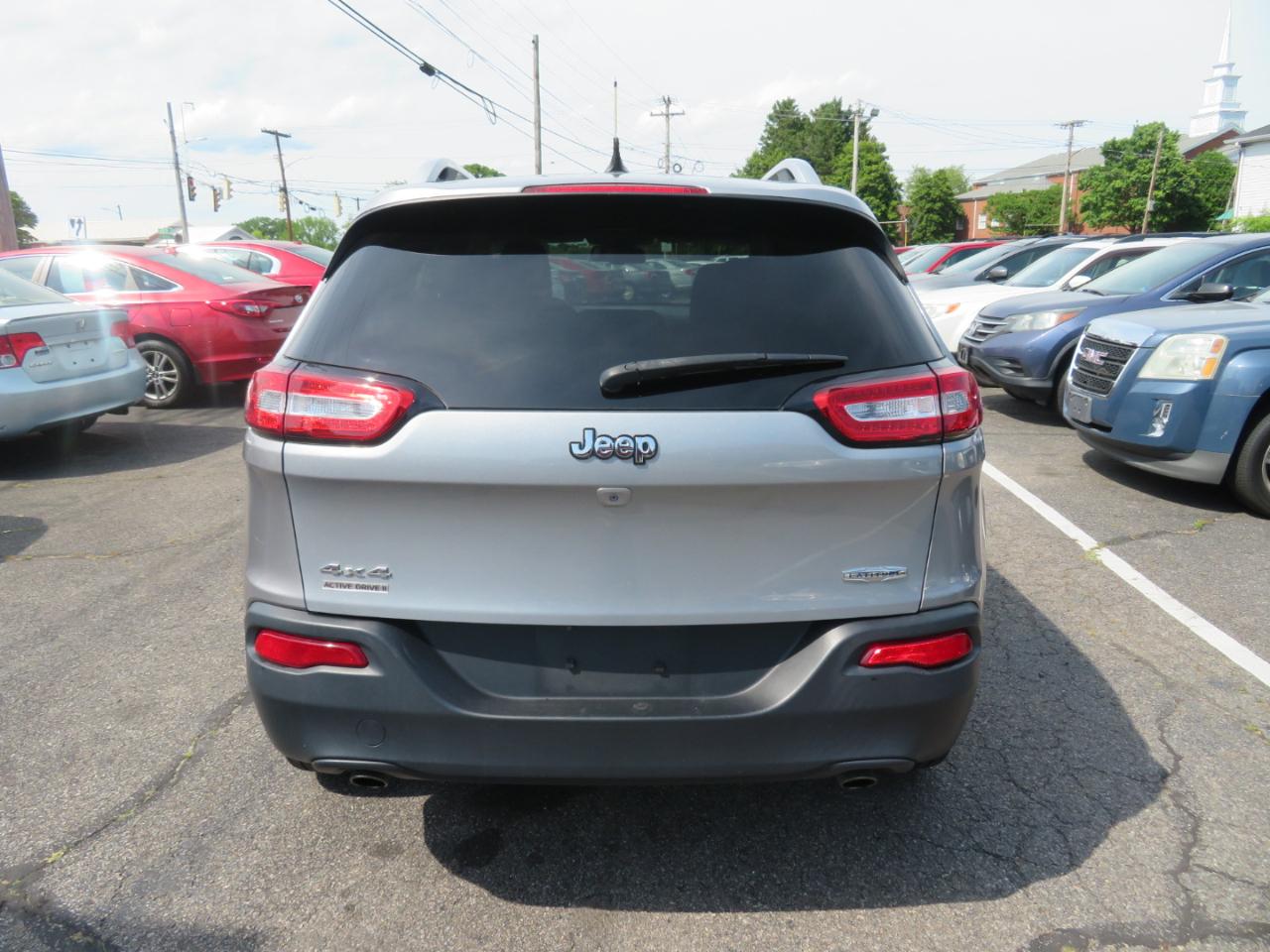 Jeep Cherokee Latitude 4WD 2014