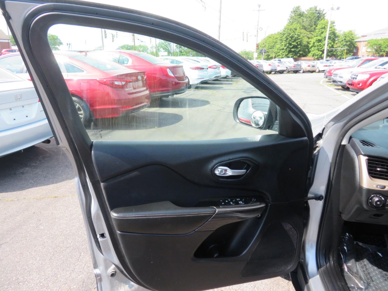 Jeep Cherokee Latitude 4WD 2014