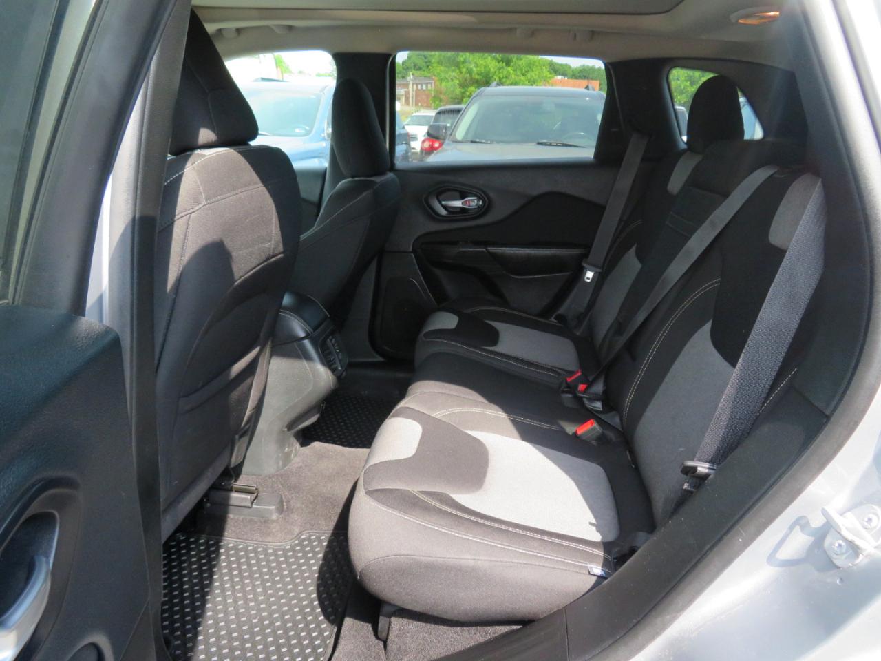 Jeep Cherokee Latitude 4WD 2014