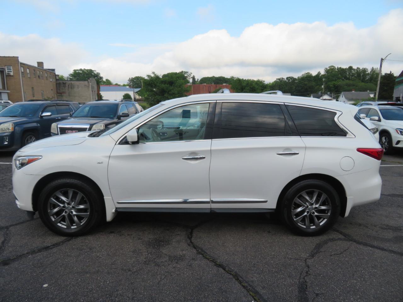 Infiniti QX60 Luxe 4D SUV AWD 2014