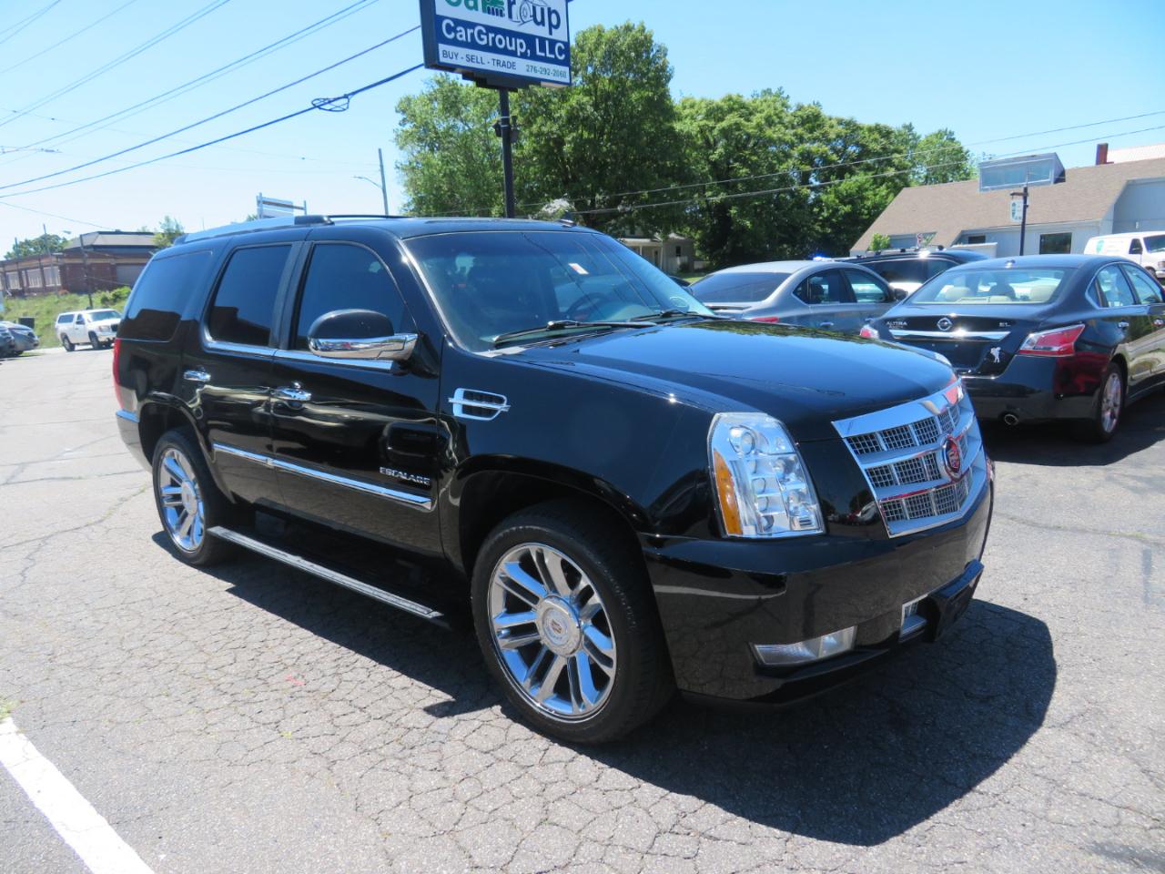 Cadillac Escalade AWD Platinum 2012