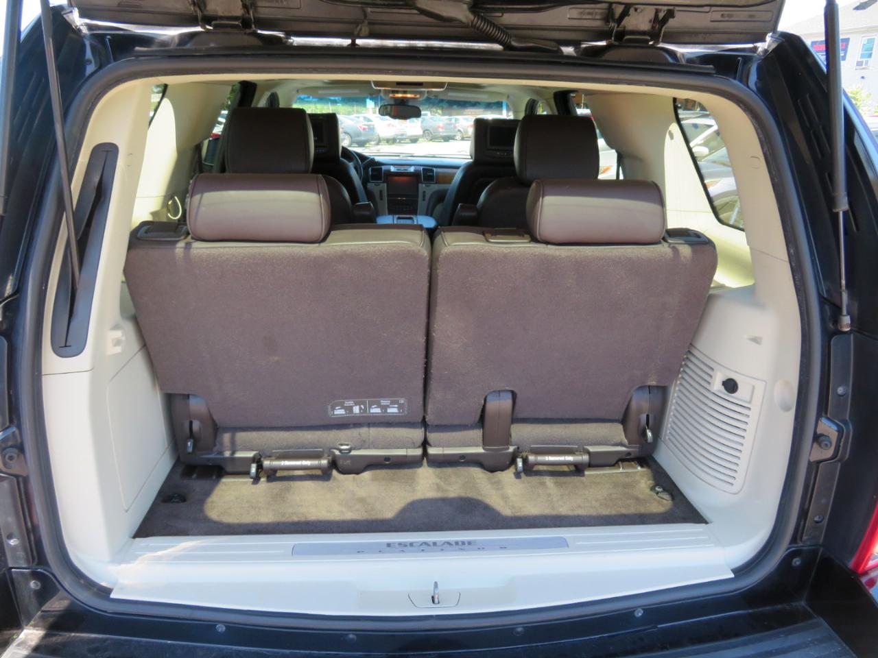 Cadillac Escalade AWD Platinum 2012