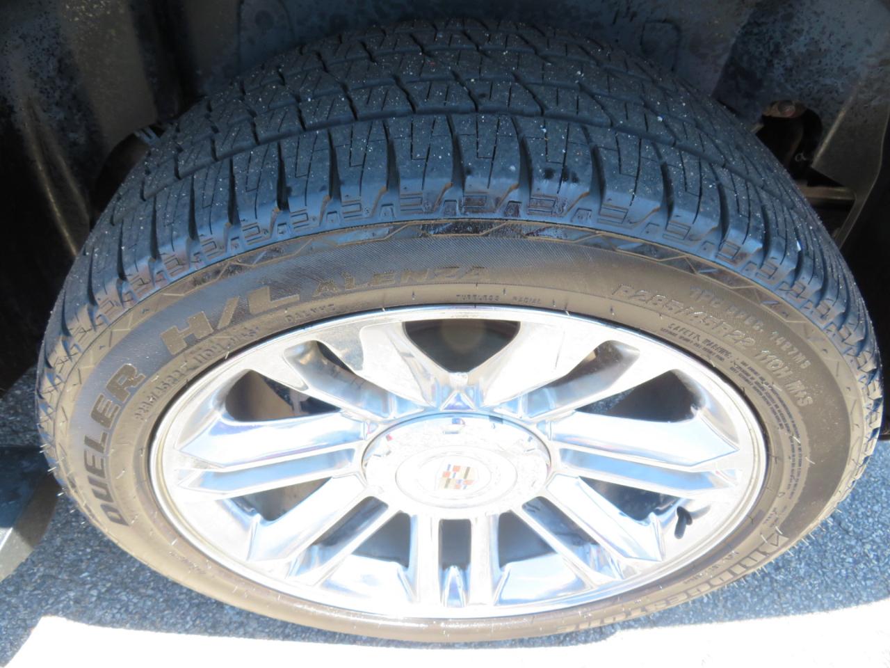 Cadillac Escalade AWD Platinum 2012