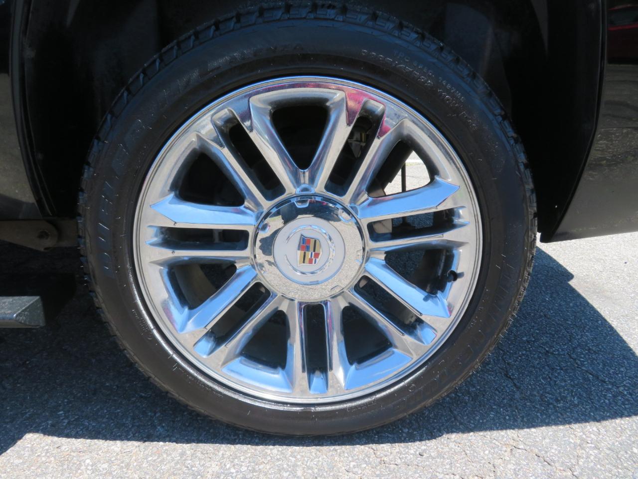 Cadillac Escalade AWD Platinum 2012