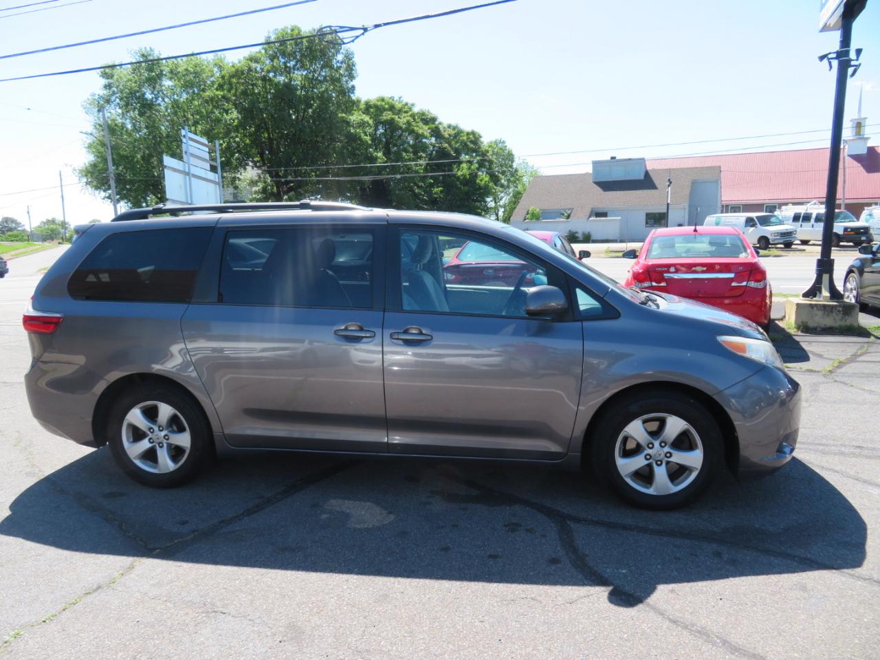 Toyota Sienna LE FWD 8-Passenger V6 2015