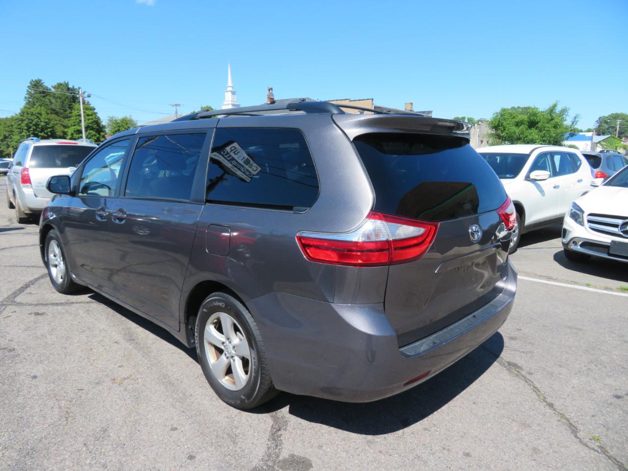 Toyota Sienna LE FWD 8-Passenger V6 2015