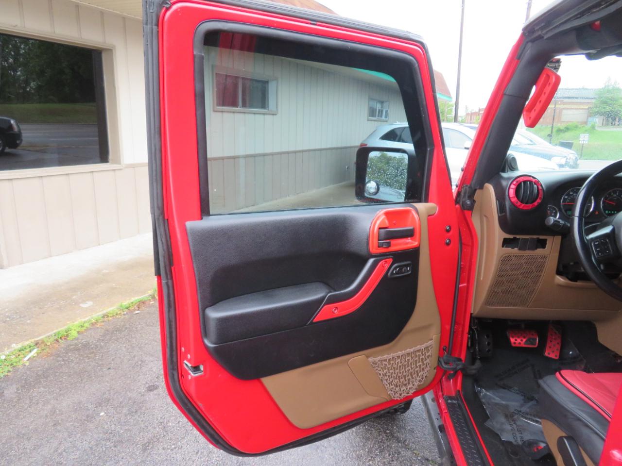 Jeep Wrangler Unlimited Rubicon 4WD 2011