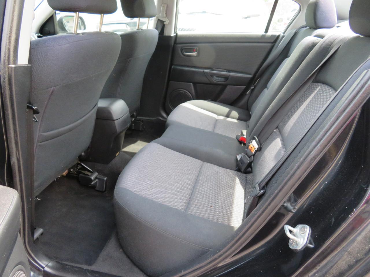 Mazda MAZDA3 i Touring 4-door 2008