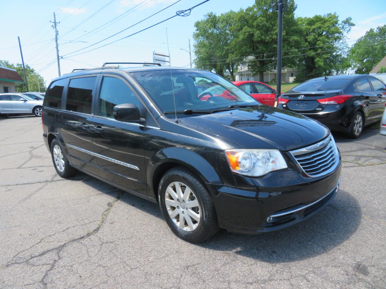 Chrysler Town & Country Touring 2013
