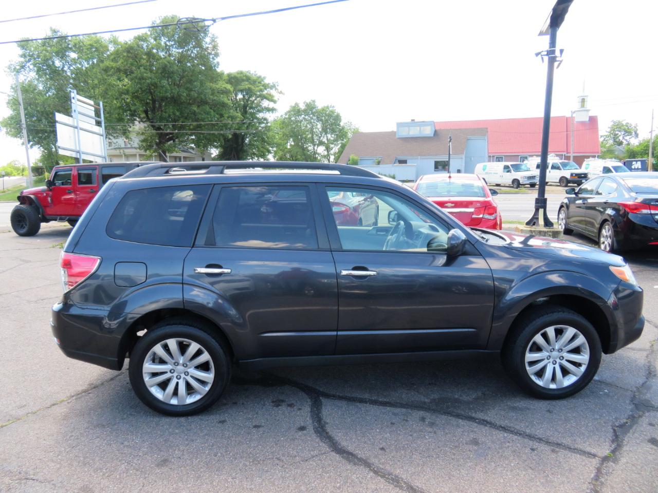 Subaru Forester 2.5X Limited 2013