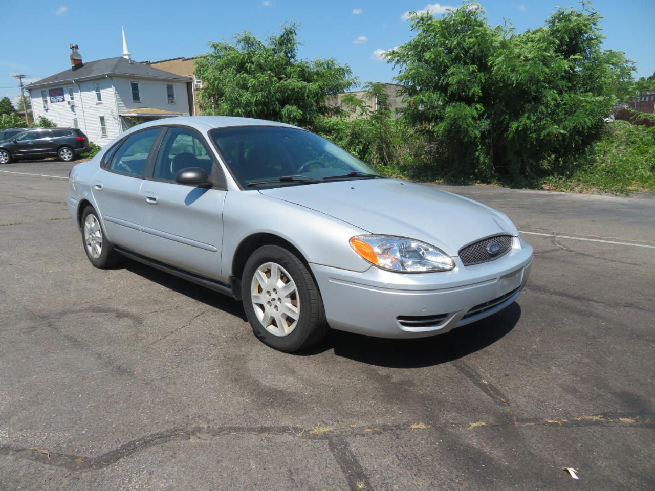 Ford Taurus SE 2007
