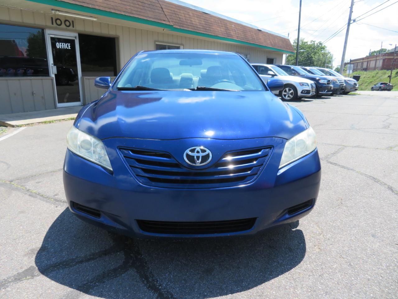 Toyota Camry LE 4D Sedan 2009