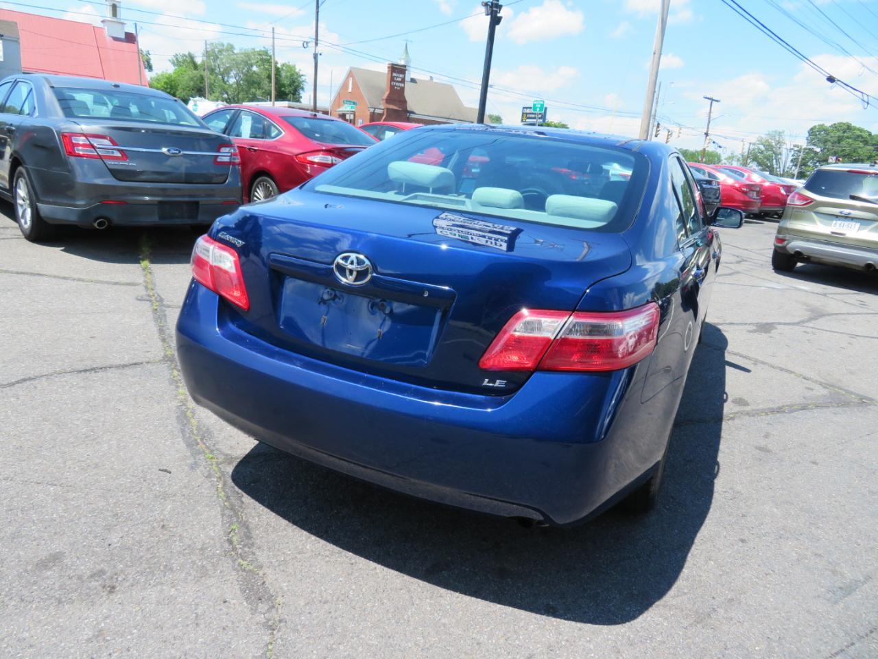 Toyota Camry LE 4D Sedan 2009