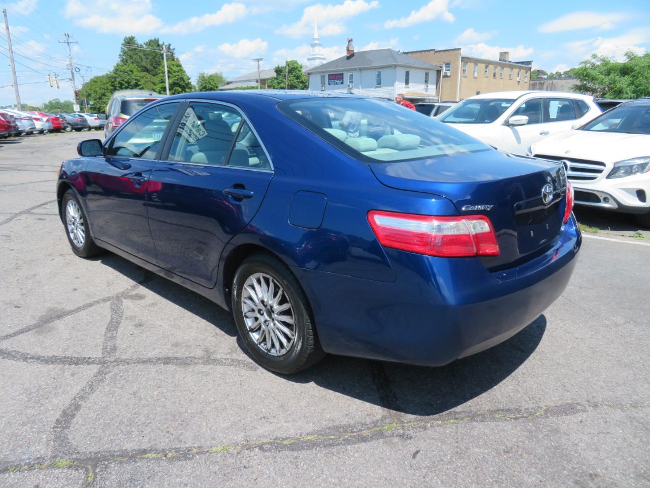 Toyota Camry LE 4D Sedan 2009