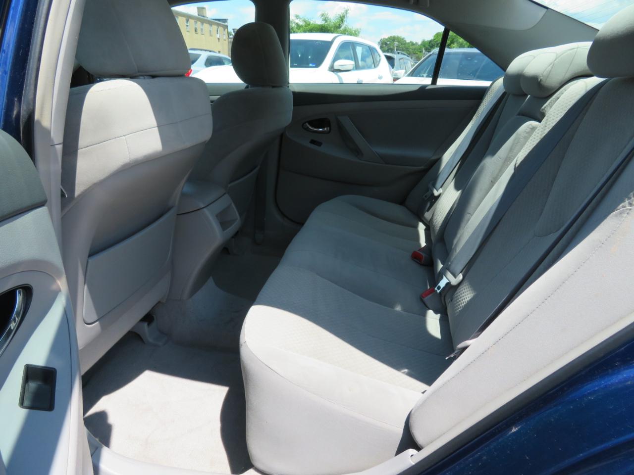 Toyota Camry LE 4D Sedan 2009