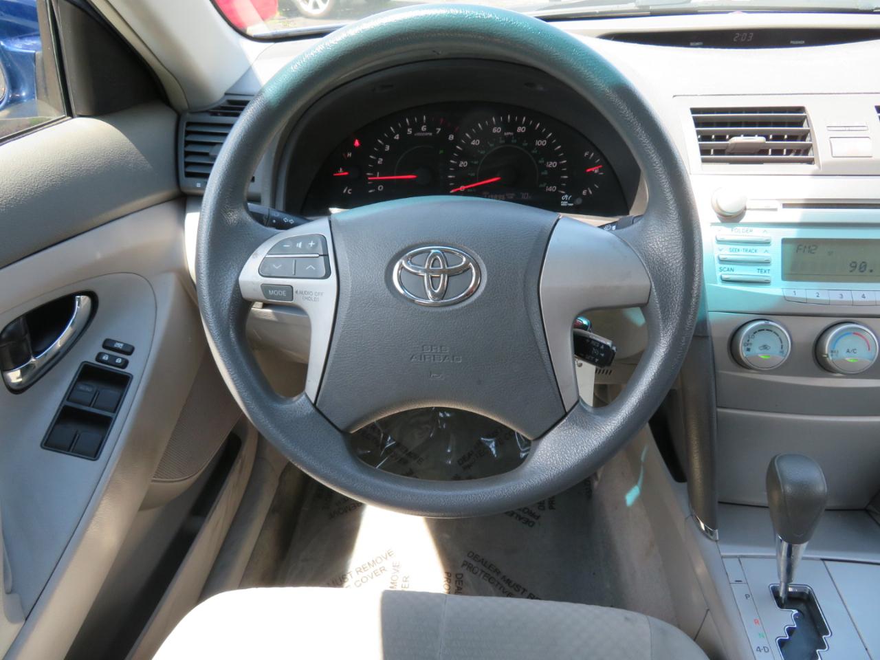 Toyota Camry LE 4D Sedan 2009