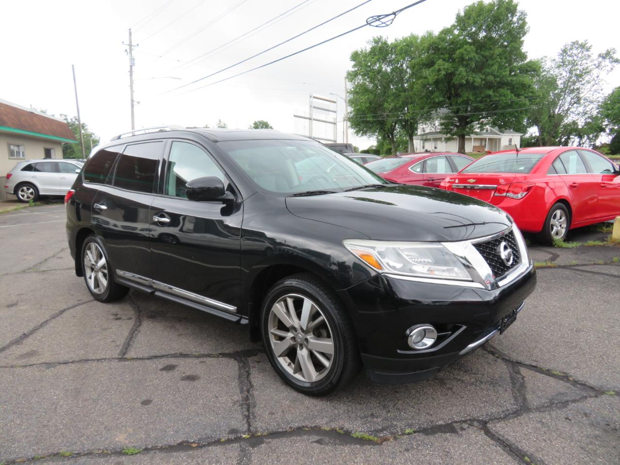 Nissan Pathfinder Platinum 4WD 2015