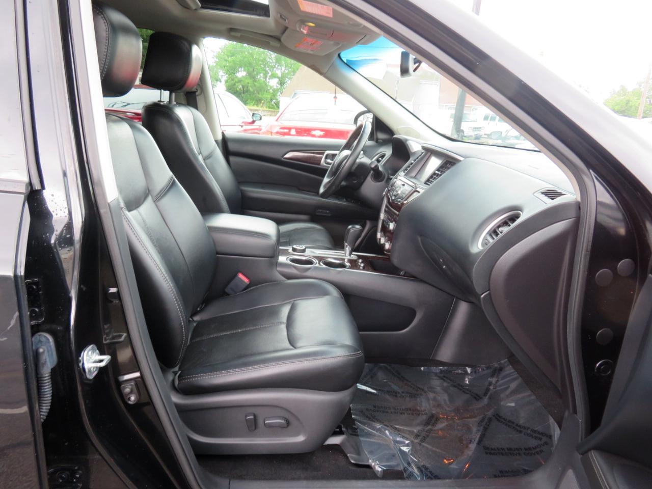Nissan Pathfinder Platinum 4WD 2015