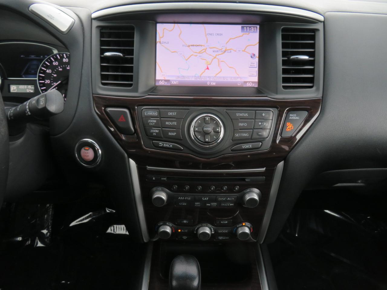 Nissan Pathfinder Platinum 4WD 2015