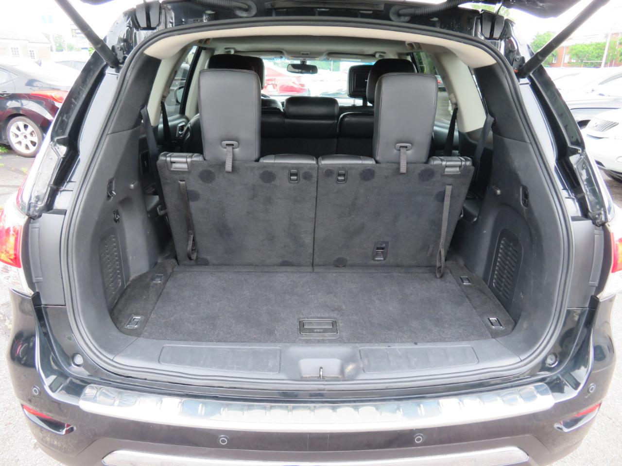Nissan Pathfinder Platinum 4WD 2015