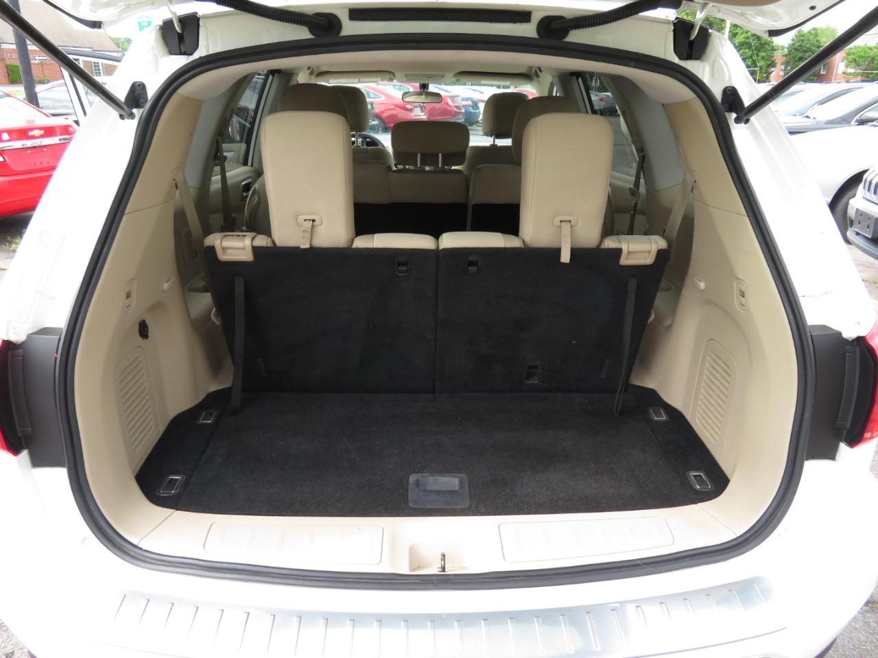 Nissan Pathfinder SV 4WD 2017