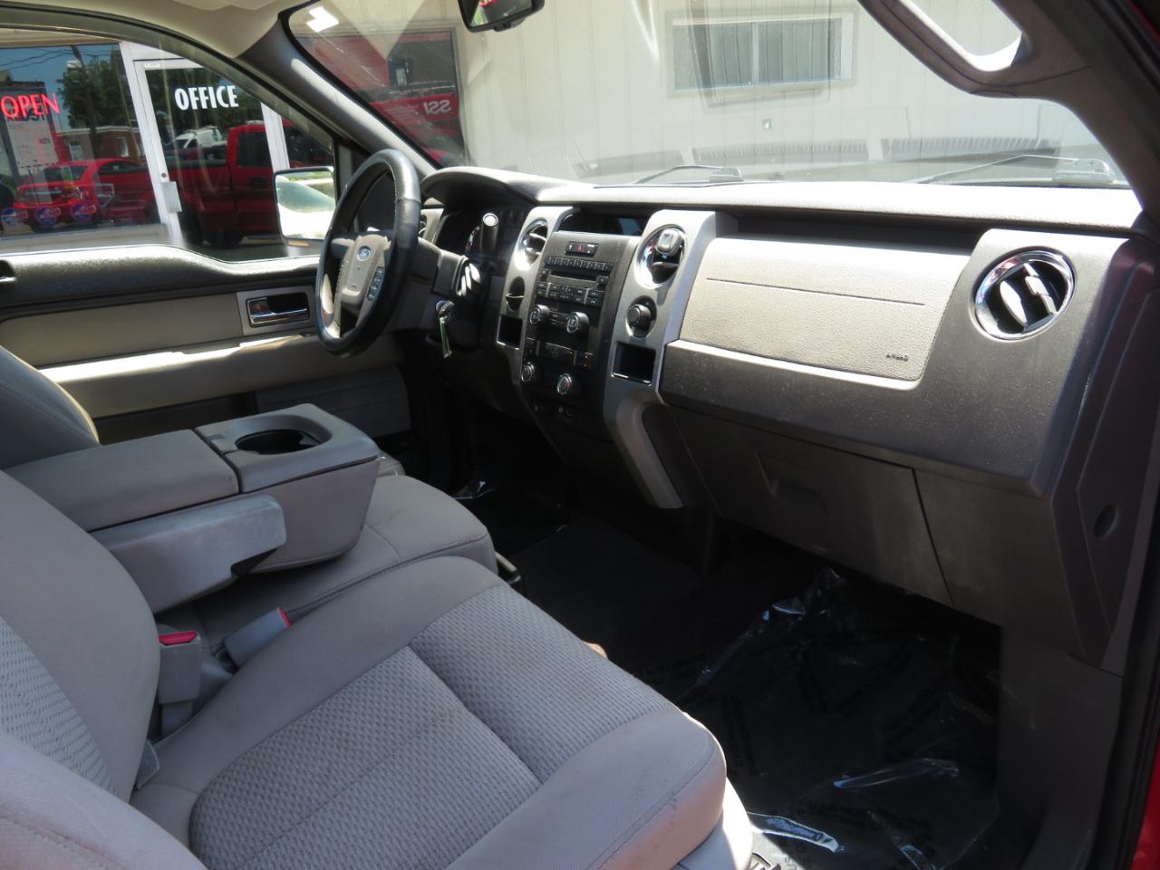 Ford F-150 XLT 2WD 2009