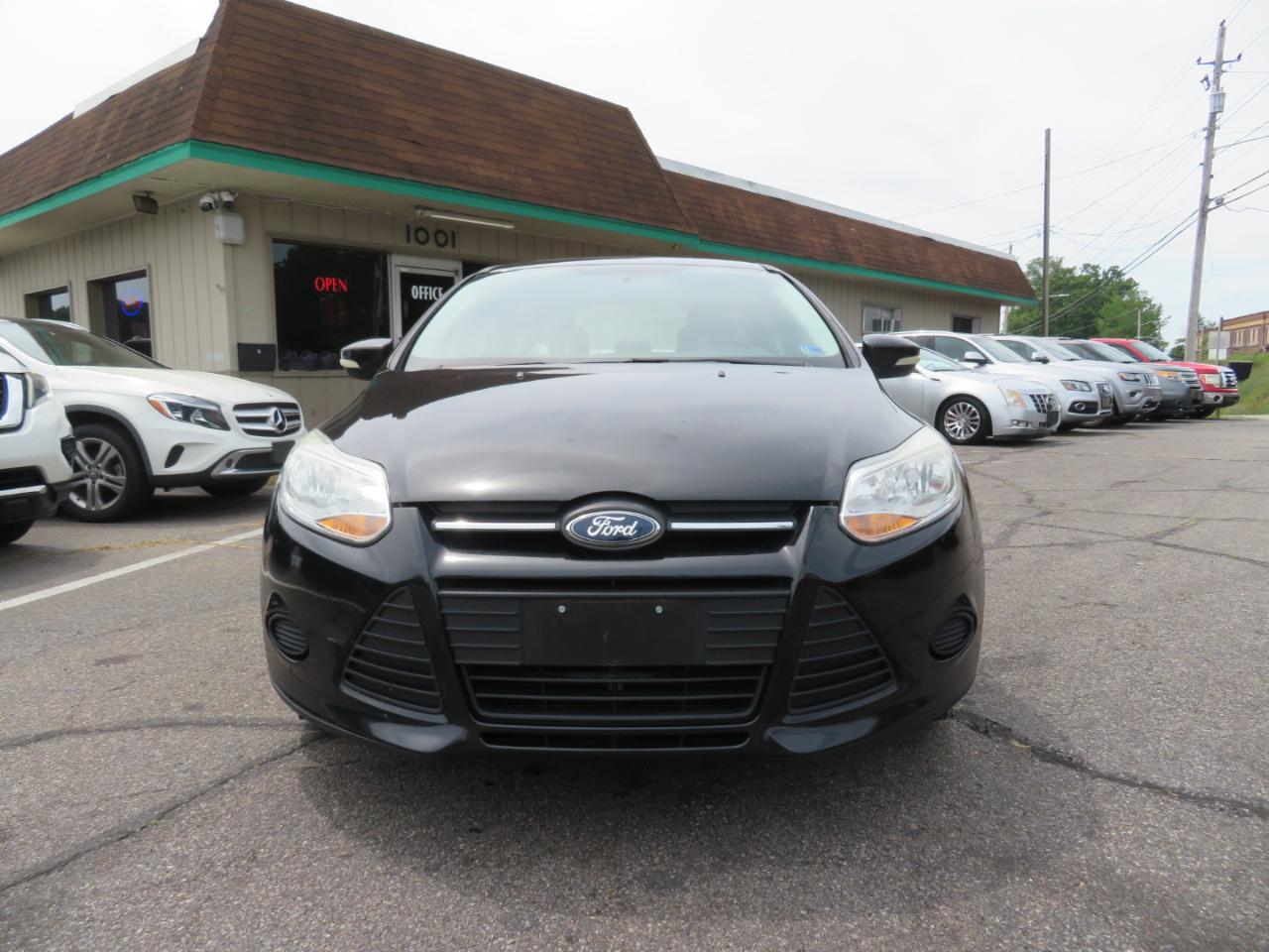 Ford Focus SE Sedan 2014