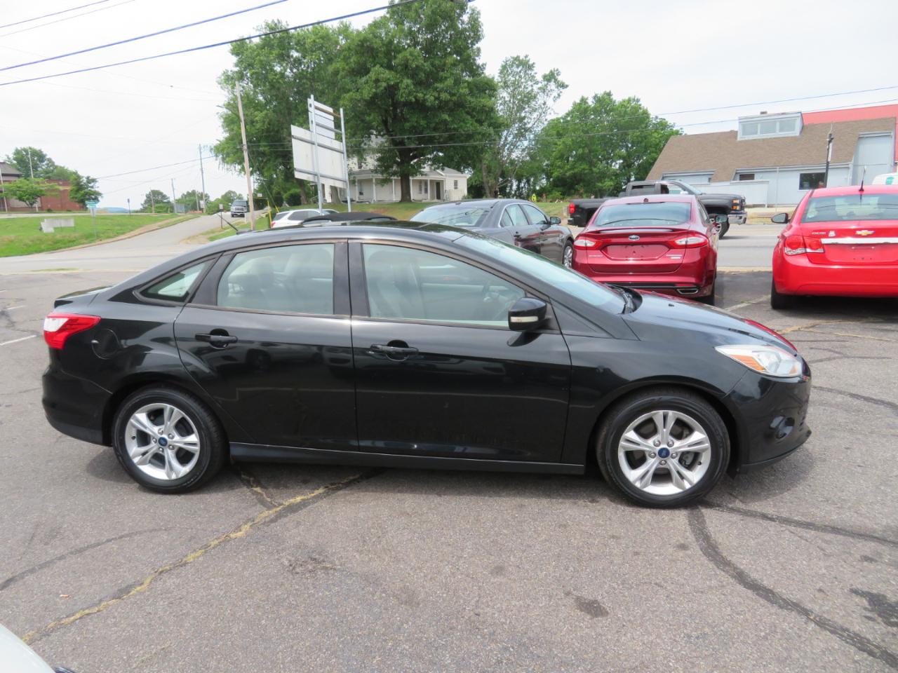 Ford Focus SE Sedan 2014
