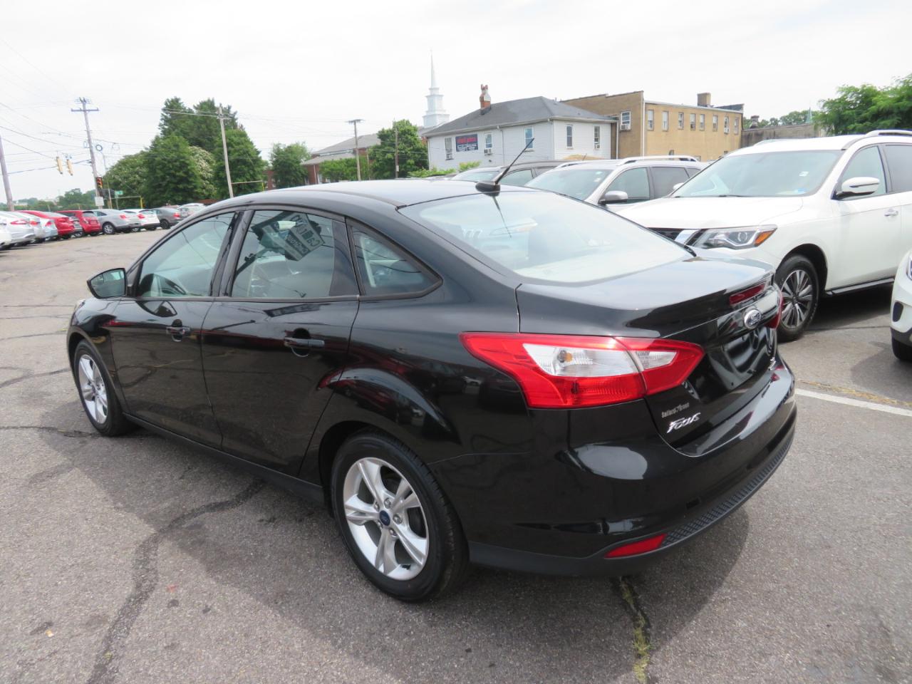 Ford Focus SE Sedan 2014