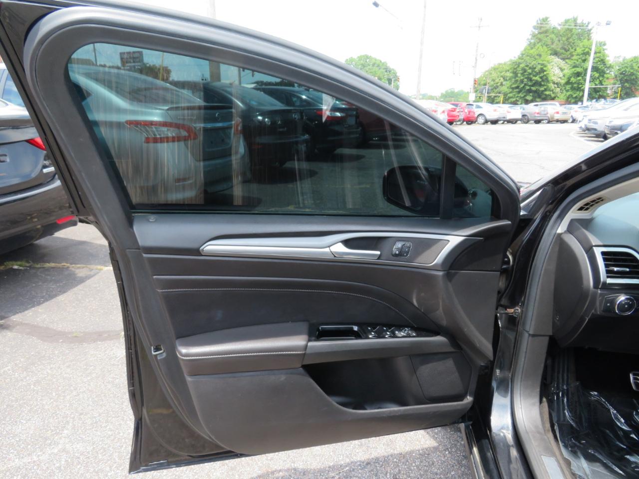 Ford Fusion Titanium 2013