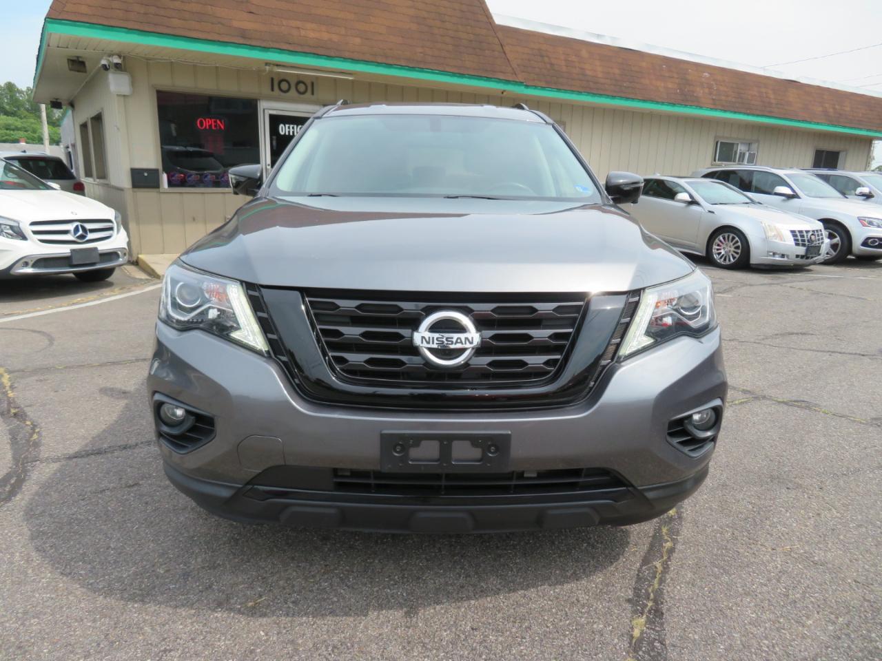 Nissan Pathfinder Platinum 4WD 2018