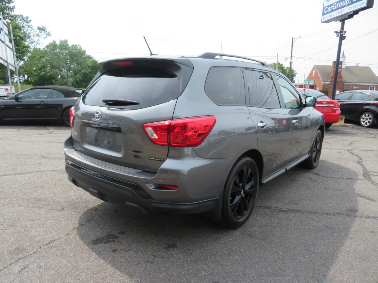 Nissan Pathfinder Platinum 4WD 2018