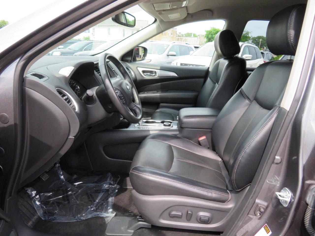 Nissan Pathfinder Platinum 4WD 2018