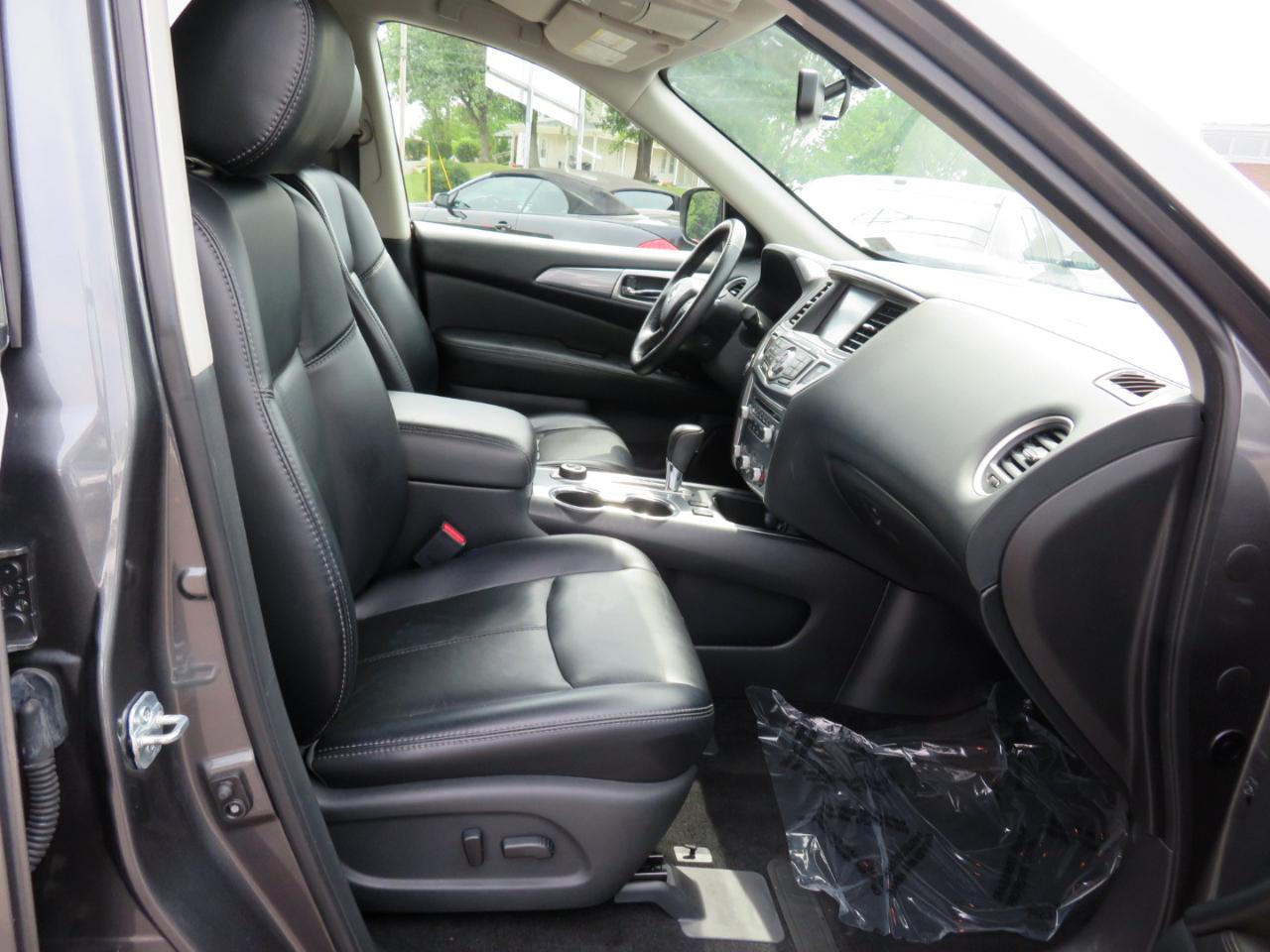 Nissan Pathfinder Platinum 4WD 2018